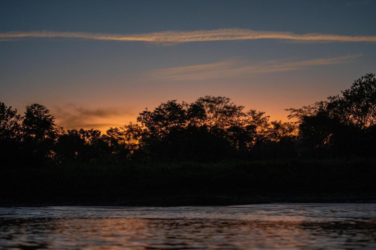 Amak Iquitos Ecolodge Санта-Клара Экстерьер фото