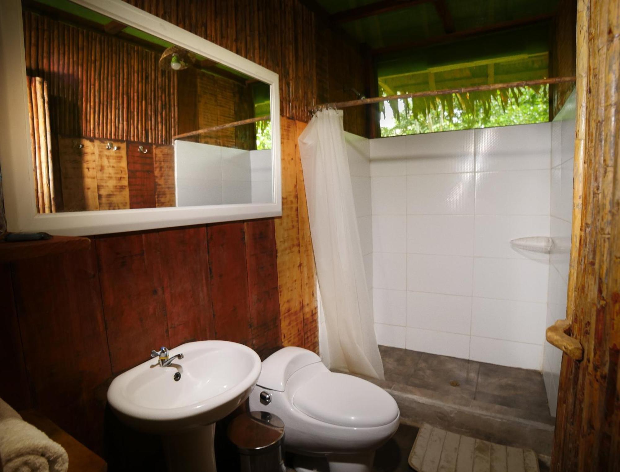 Amak Iquitos Ecolodge Санта-Клара Экстерьер фото