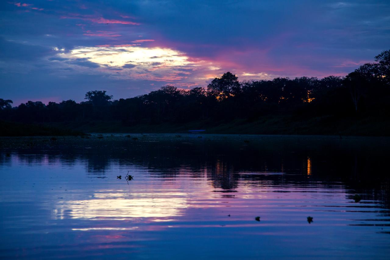 Amak Iquitos Ecolodge Санта-Клара Экстерьер фото